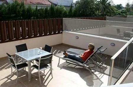 Albir Palace Apartmán *