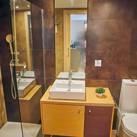 Albir Palace アパート